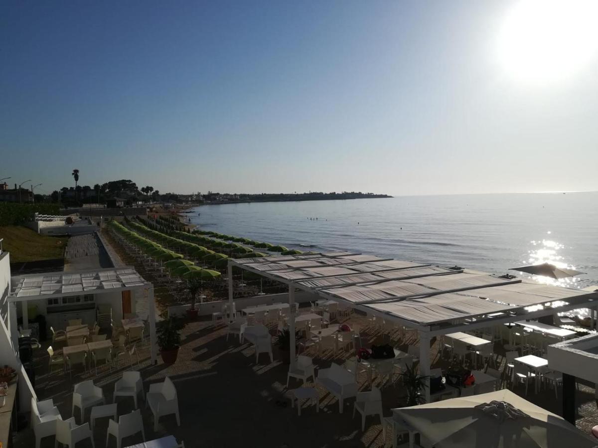 Sun Holiday Avola Extérieur photo